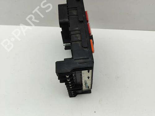 Fuse box VW PASSAT B7 Variant (365) 2.0 TDI | BP27351561E1 - Image 7
