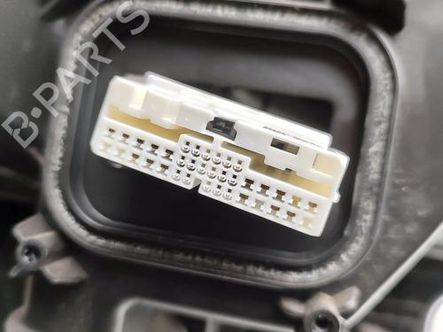 Left headlight TESLA MODEL Y (5YJY) Long Range All-wheel Drive | BP33378935C28  - Image 10