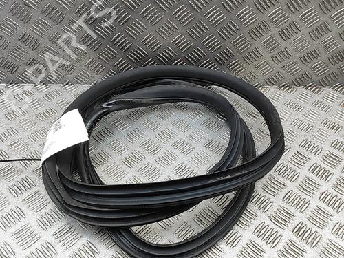 rubber-door-seal-mg-mg-4-eh32-2022-33384825 main image