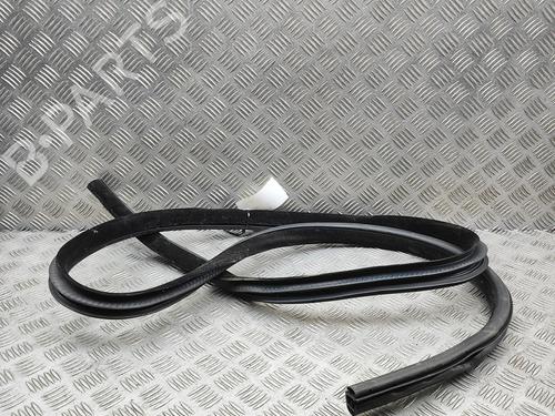 rubber-door-seal-jaguar-xe-x760-2015-36565024 main image