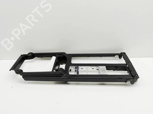 Used Middle console Middle console LAND ROVER DISCOVERY V (L462) 3.0 Td6 4x4 (258 hp) 33376667 33376667
