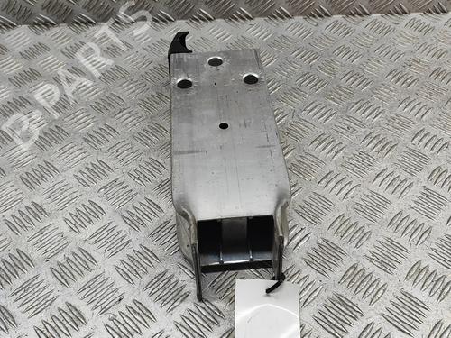 Kofangerbeslag MERCEDES-BENZ GLB (X247) GLB 200 Mild-Hybrid (247.687) (163 hp) 28436712