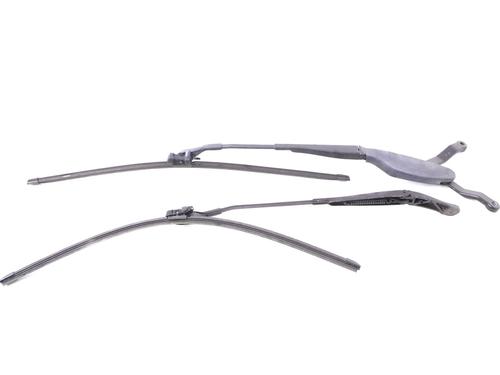 Used Front windshield wiper arm MERCEDES-BENZ S-CLASS (W221, V221) S 500 (221.071, 221.171) (388 hp) 30217469