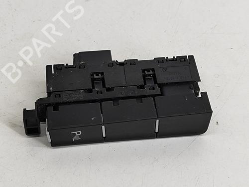 Used Switch VW GOLF VII (5G1, BQ1, BE1, BE2) 2.0 R 4motion (300 hp) 19126803