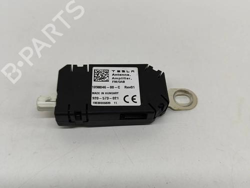 electronic-module-tesla-model-3-5yj3-2017-27770687 main image