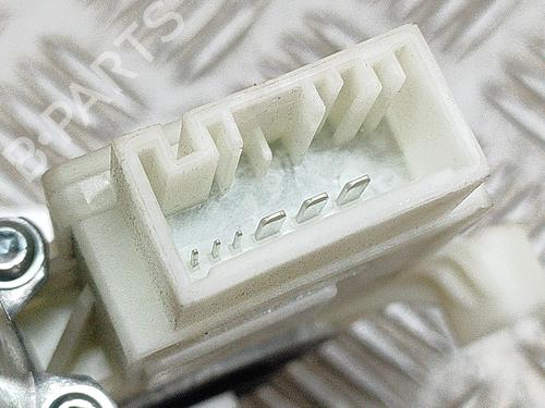 Portierruitmotor linksvoor BMW X5 (G05, F95) xDrive 45 e Plug-in-Hybrid | BP19744119E21 