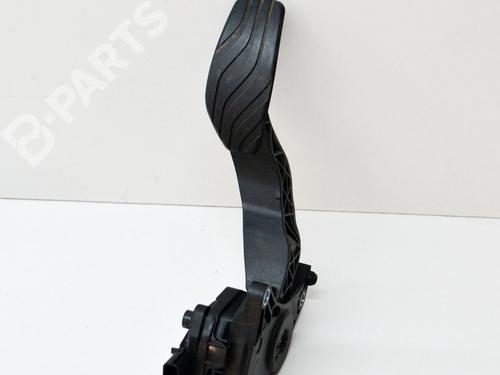 pedal-renault-kadjar-ha_-hl_-15-dci-110-hla3-renault-18002-4bg0b-6pv009978-2015-8354458 main image