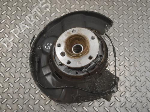 Used Right rear steering knuckle BMW 4 Convertible (F33, F83) 420 i (184 hp) 30245612