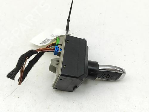 Used Ignition barrel Ignition barrel MERCEDES-BENZ GLS (X166) 500 4-matic (166.873) (456 hp) 33825875 33825875