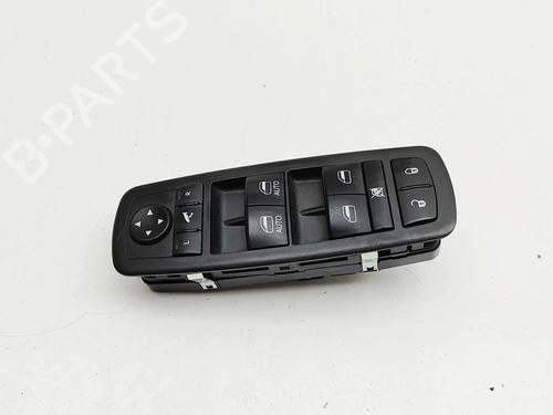 Used Right front window switch Right front window switch JEEP GRAND CHEROKEE IV (WK, WK2) 3.0 CRD V6 4x4 (241 hp) 33386056 33386056