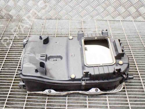 Used Air filter box MERCEDES-BENZ E-CLASS (W212) E 220 BlueTEC (212.001) (177 hp) 6775191