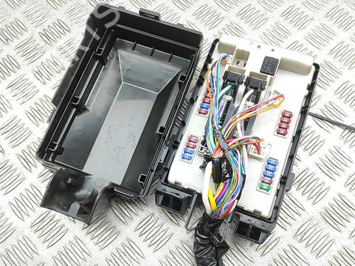 Fuse box NISSAN GT-R (R35) V6 | BP33962696E1  - Image 5