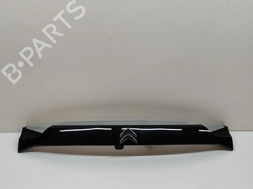 Pynteliste til bagklap CITROËN C4 III (BA_, BB_, BC_) ë-C4 (BCZKXC, BZCKSC) (136 hp) 27783210