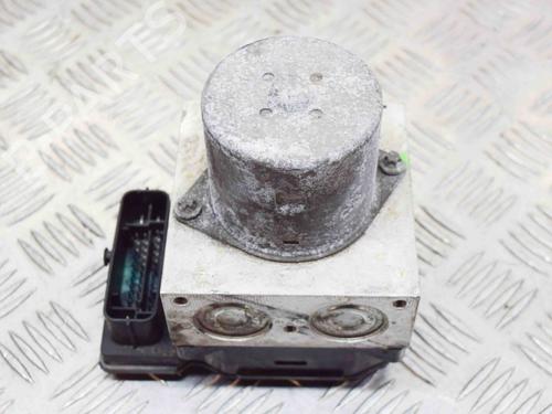 Used ABS pump RENAULT CLIO III (BR0/1, CR0/1) 1.2 16V (BR02, BR0J, BR11, CR02, CR0J, CR11) (75 hp) 6774667