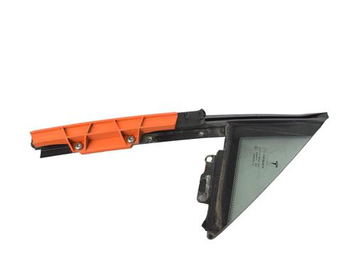 Vitre de custode avant droite TESLA MODEL Y (5YJY) EV Performance All-wheel Drive (462 hp) 30250761