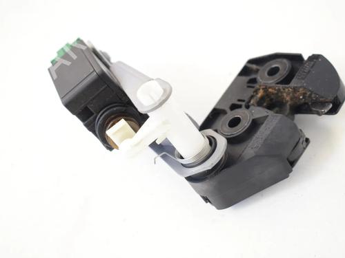 Bagklap lås LAND ROVER DISCOVERY IV (L319) 3.0 TD 4x4 (245 hp) 30208764