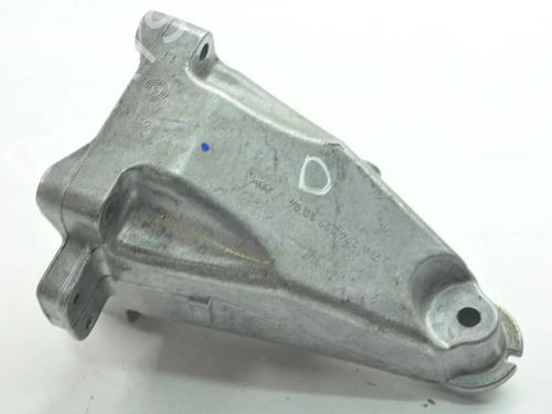 Used Engine mount Engine mount MERCEDES-BENZ C-CLASS (W205) C 200 (205.042) (184 hp) 33364693 33364693