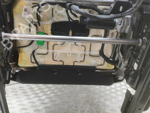 Left front seat DS DS 7 Crossback (J4_, JR_, JC_) 1.5 BlueHDi 130 (JCYHZJ, JCYHZR) | BP33847078C15 - Image 8