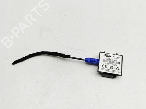Antenne/Base Antenne/Base PEUGEOT 2008 II (UD_, US_, UY_, UJ_, UR_, UC_) e-2008 (UKZKXZ) (136 hp) 33549777 33549777
