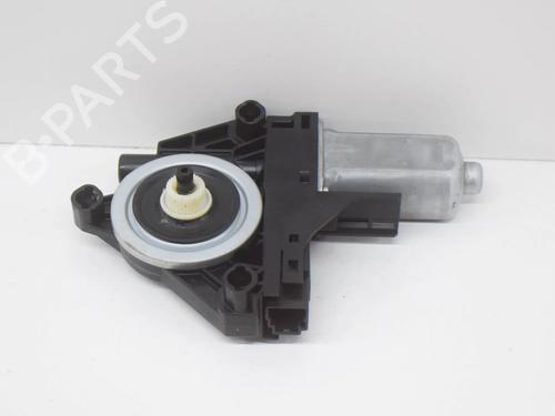 Used Left front window motor Left front window motor VOLVO V60 I (155) 1.6 DRIVe (114 hp) 7016977 7016977