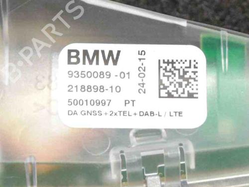 Antenne/Halterung für BMW 1 (F20) 120 d (190 hp) 8827895