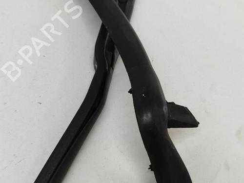 Door moulding trim LAND ROVER RANGE ROVER VELAR (L560) 3.0 D300 SDV6 4x4 | BP21187981C150 