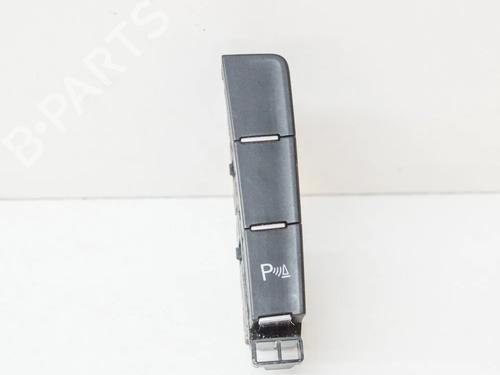 Used Switch VW GOLF VII (5G1, BQ1, BE1, BE2) 2.0 GTI (220 hp) 10399544