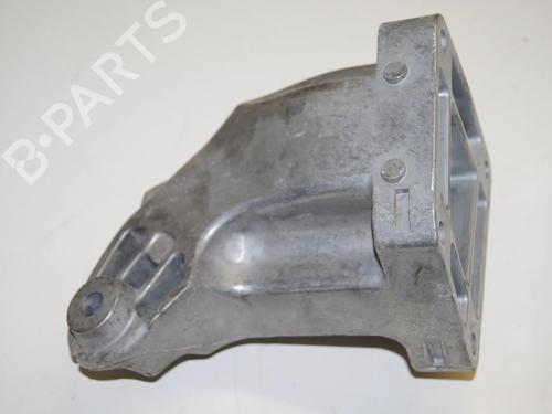 Used Engine mount Engine mount MERCEDES-BENZ E-CLASS (W212) E 350 CDI (212.023) (265 hp) 33358373 33358373