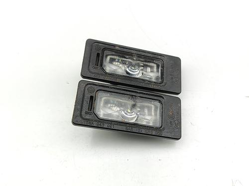 Używane Lampa oświetlenia tablicy rejestracyjnej PORSCHE CAYENNE Coupe (9YB) 4.0 S AWD (9YBBJ1) (475 hp) 29594175