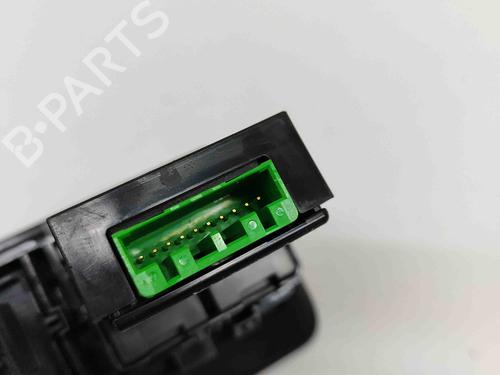 Switch JAGUAR F-TYPE Coupe (X152) 5.0 SCV8 R AWD | BP25788105I30