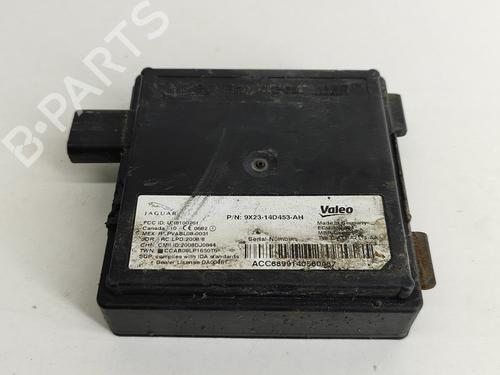 Used Electronic module JAGUAR XF I (X250) 3.0 D (241 hp) 17548956