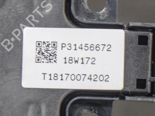 Switch VOLVO XC40 (536) T4 AWD | BP7891214I30 