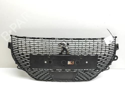 Grill Grill PEUGEOT 208 II (UB_, UP_, UW_, UJ_) e-208 (136 hp) 35767473 35767473