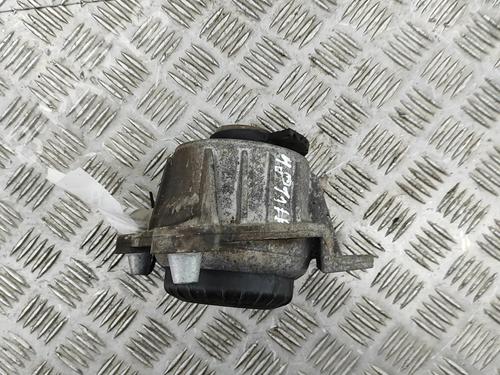 Used Engine mount MERCEDES-BENZ VITO Van (W447) 119 CDI / BlueTEC 4x4 (447.601, 447.603, 447.605) (190 hp) 23249080