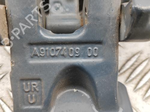 Hinge/Door check strap MERCEDES-BENZ SPRINTER 3-t Van (B910) 214 CDI (910.621, 910.623) | BP30108749C146