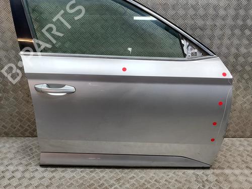 Used Right front door Right front door 33368054 33368054
