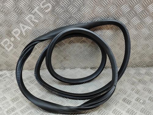 Rubber door seal TESLA MODEL Y (5YJY) EV Performance All-wheel Drive | BP30394175C142