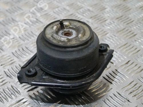 Used Engine mount MERCEDES-BENZ M-CLASS (W164) ML 320 CDI 4-matic (164.122) (224 hp) 6731105