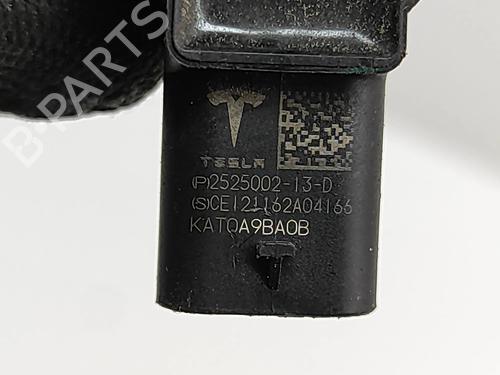 Electronic module TESLA MODEL Y (5YJY) EV Performance All-wheel Drive | BP33371200M83 - Image 6