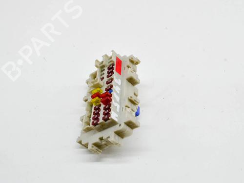 Fuse box AUDI A4 B6 Convertible (8H7) 1.8 T quattro | BP10070254E1 - Image 2
