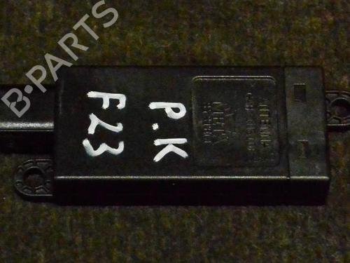 Used Electronic module BMW 2 Convertible (F23) 220 i (184 hp) 7733717