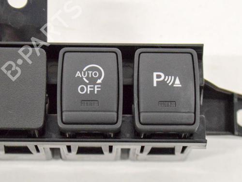 Switch NISSAN QASHQAI II (J11, J11_) 1.2 DIG-T | BP6759348I30 