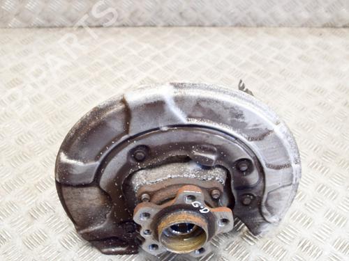 Used Right rear steering knuckle BMW 5 (G30, F90) 530 e Plug-in-Hybrid (252 hp) 14643303