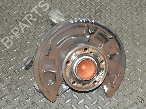 Used Left rear steering knuckle Left rear steering knuckle MERCEDES-BENZ GLA-CLASS (X156) GLA 220 CDI (156.903) (170 hp) 33341708 33341708