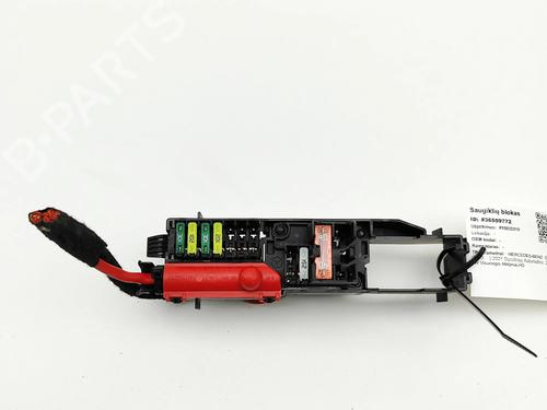Used Fuse box Fuse box 36952535 36952535