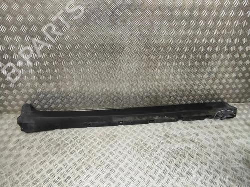 Used Right sideskirt Right sideskirt MASERATI LEVANTE SUV (M161) 3.0 D Q4 (250 hp) 33624478 33624478
