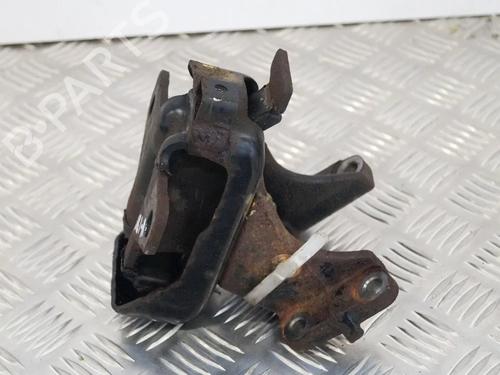 Used Engine mount TOYOTA HILUX VII Pickup (_N1_, _N2_, _N3_) 3.0 D-4D 4WD (KUN26) (171 hp) 6729064