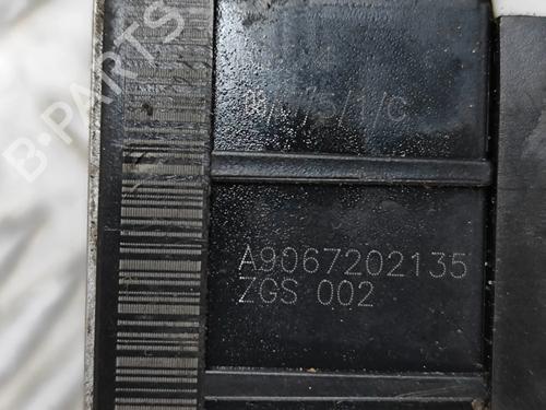 Front left lock VW CRAFTER 30-50 Van (2E_) 2.5 TDI | BP24580784C98 