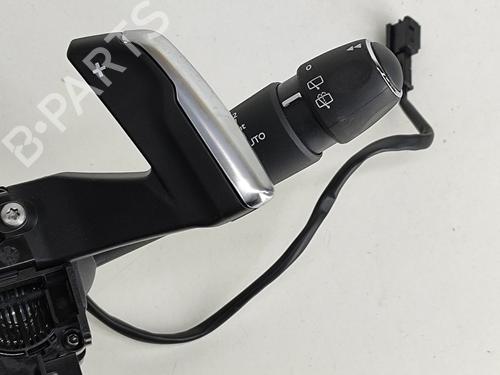 Steering column stalk PEUGEOT 2008 II (UD_, US_, UY_, UJ_, UR_, UC_) 1.2 Hybrid 136 (URHPYC, USHPY) | BP28553055I23 