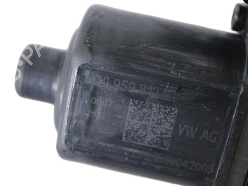 Right rear window motor LAND ROVER DISCOVERY V (L462) 2.0 Sd4 4x4 | BP30241196E22